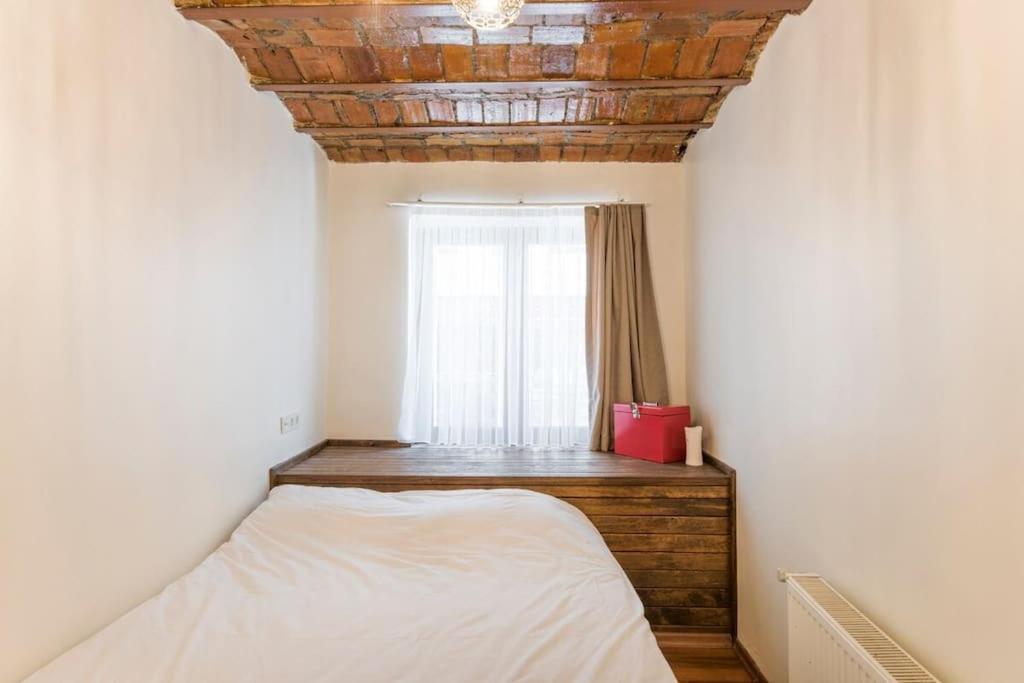 Beautiful 1 Bedroom Apt. W/ac 400 Meters Taksim Square * Стамбул